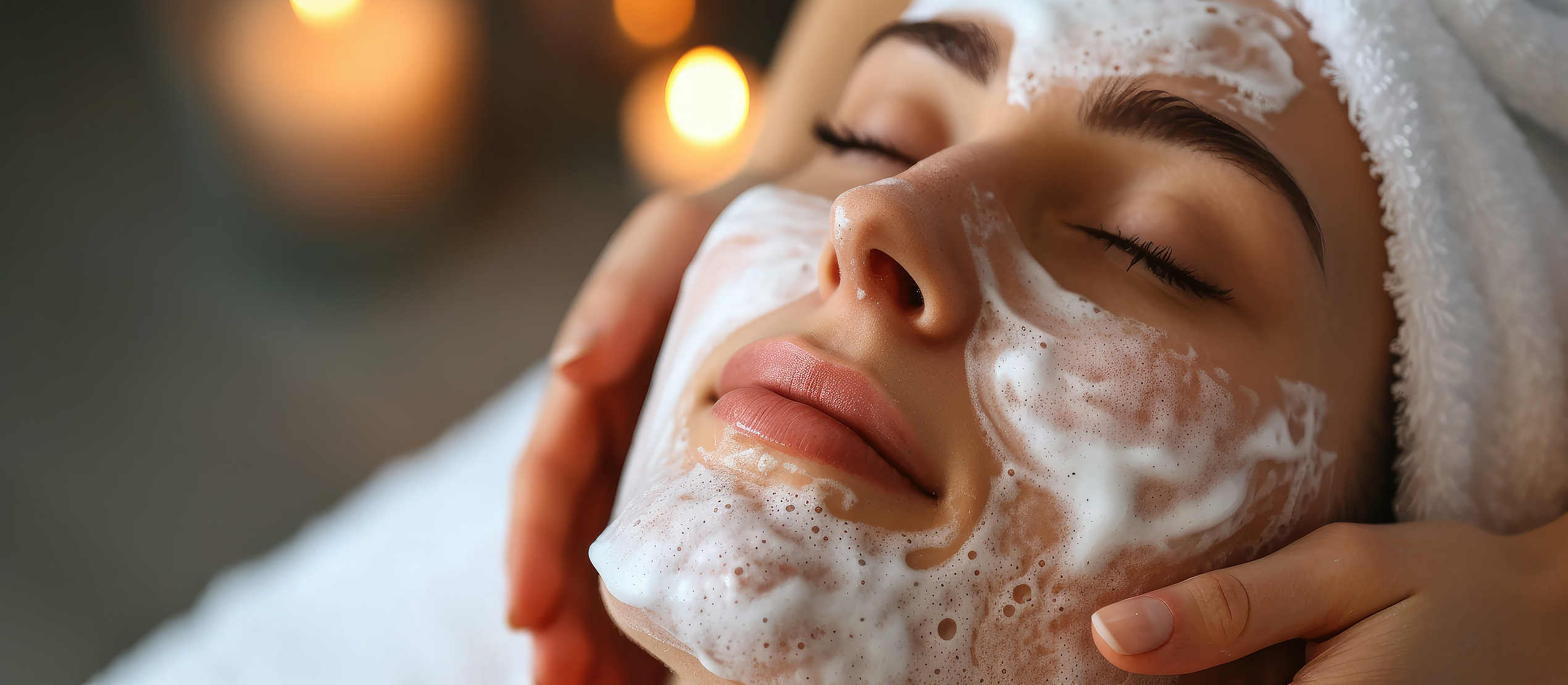 Facial treatment for skin's health and beauty, involving massage and peeling.
